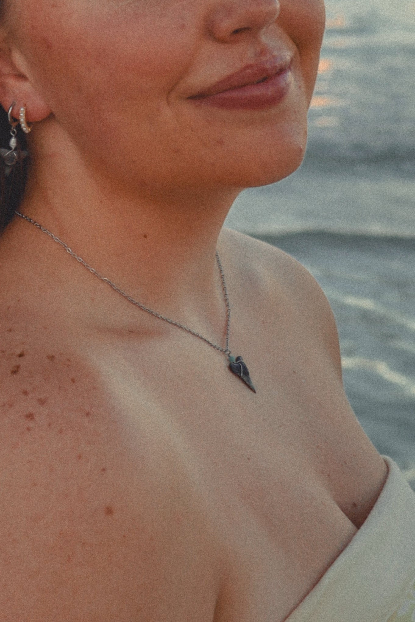 Aqua Chain